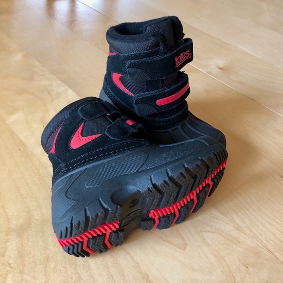 Totes Kids Frostbite Winter Boots Size 5 - Picture 2 of 4